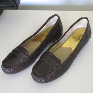 Michael Kors Womens Brown Leather Penny Loafer - Size 9.5M